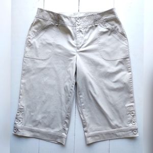Venezia bermuda walking shorts.  Size 14